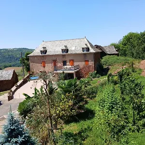 Hébergement de vacances La Loge D’evelyne, Villecomtal